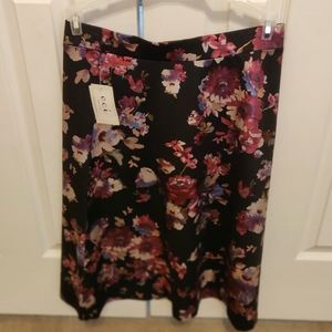 ECI Floral skirt, size Small